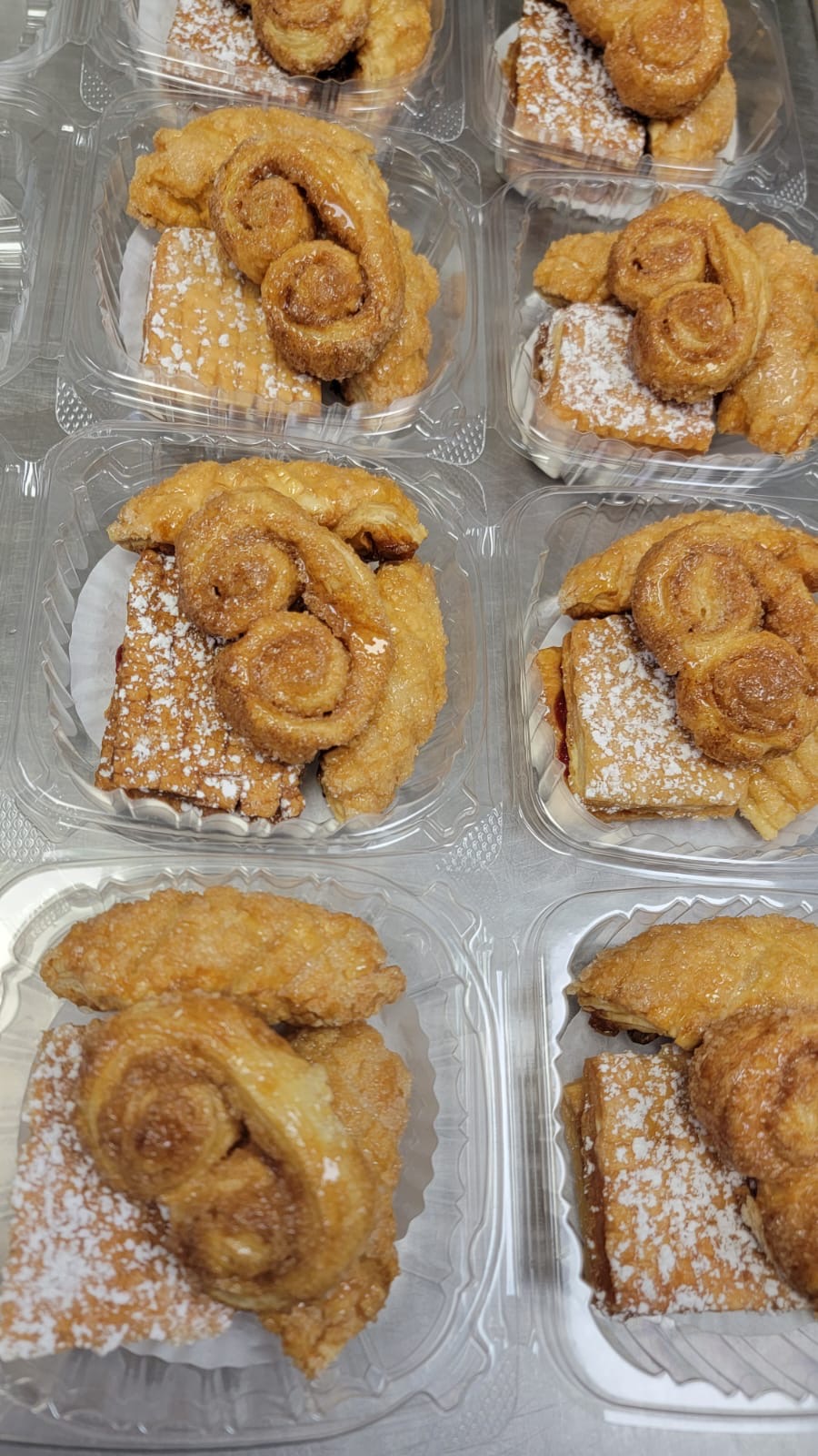 Cajita dulces surtido de hojaldre